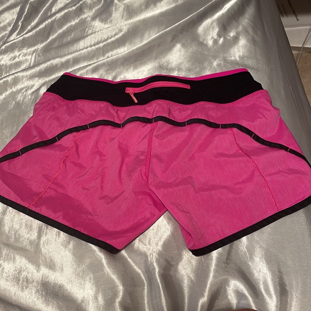 LULU SHORTS - Picture 2 of 3